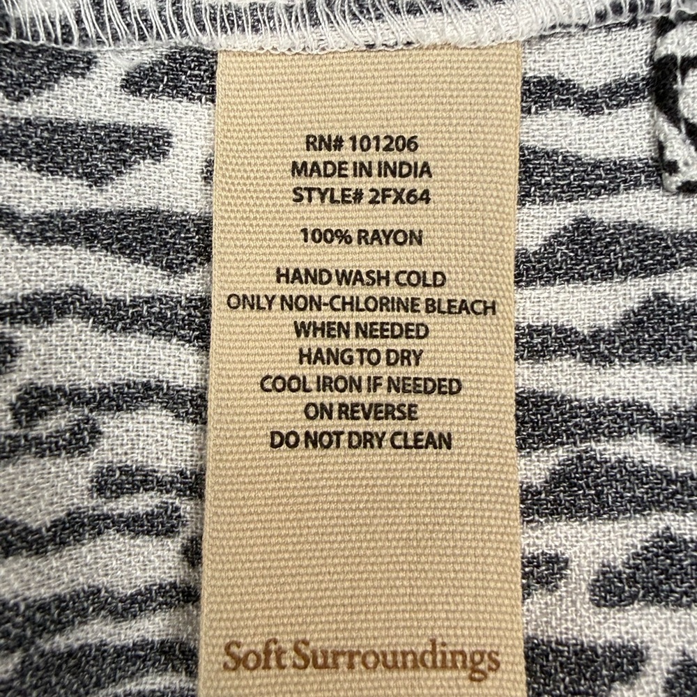 Soft Surroundings Black & White‎ Mixed-Print V-Neck Tunic - Picture 8 of 11